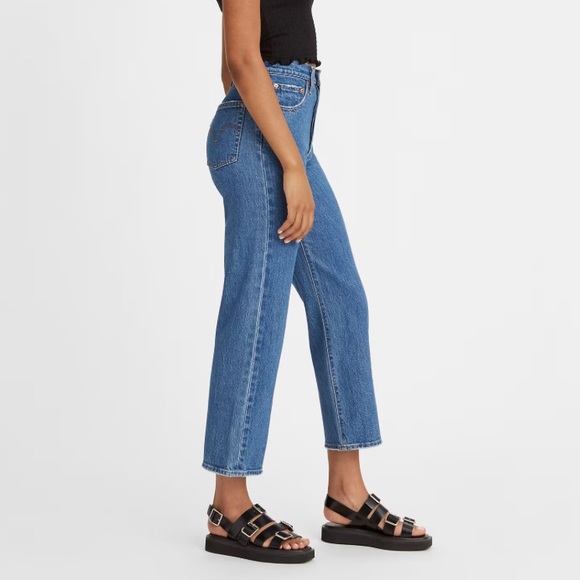 Levi’s Ribcage Straight Ankle Jeans - Picture 2 of 7